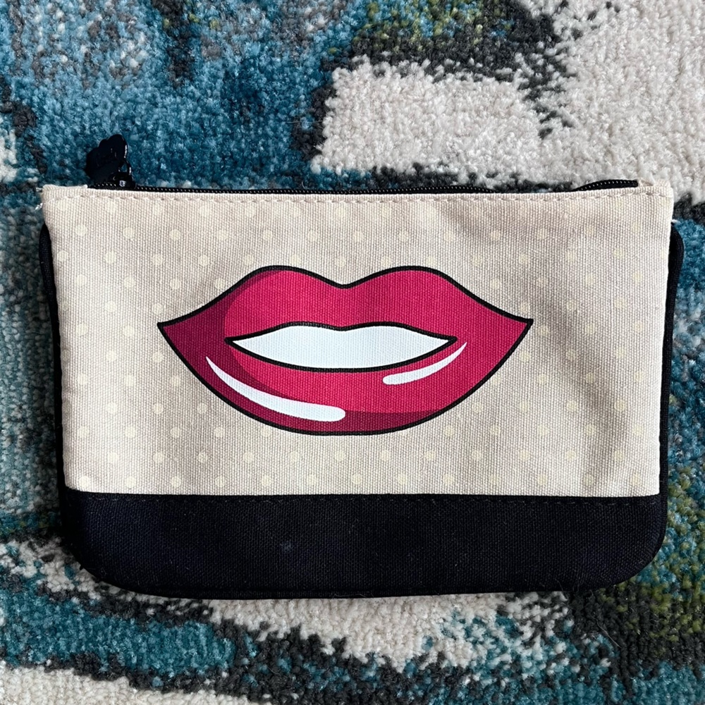 5/$20 Ipsy cosmetic makeup bag